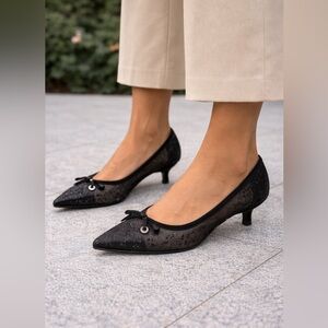 Vintage Stuart Weitzman Black Shimmer Pointed Toe Low Heels